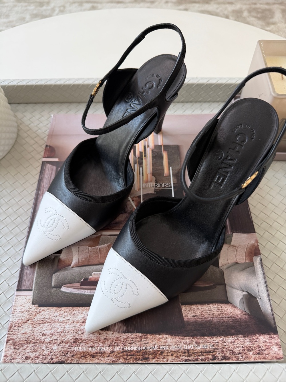 CHANEL SS 2026 BLAZY BLACK WHITE CAP TOE LEATHER HEELS SLINGBACK SHOES PUMPS - Picture 7 of 17